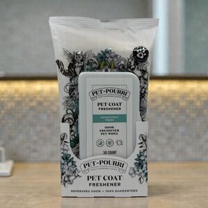 Poo-Pourri‎ Pet Wipes Odor Remover for Dogs & Cats Plant-Based Vet-Approved 50ct